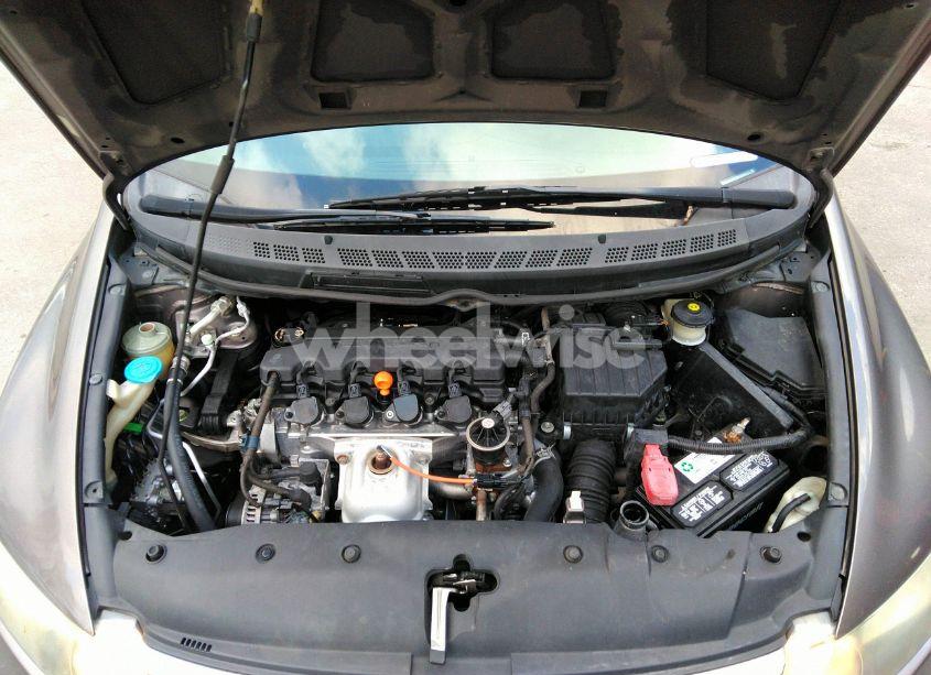 Photo 10 of 2011 Honda Civic LX (VIN 19XFA1F59BE016434)