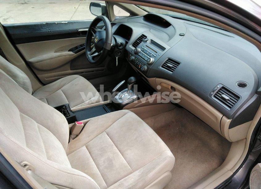 Photo 5 of 2011 Honda Civic LX (VIN 19XFA1F59BE016434)