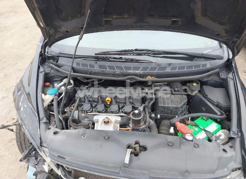 Photo 10 of 2011 Honda Civic LX (VIN 19XFA1F59BE034903)