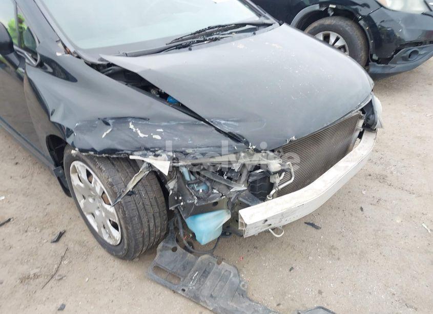 Photo 6 of 2011 Honda Civic LX (VIN 19XFA1F59BE034903)