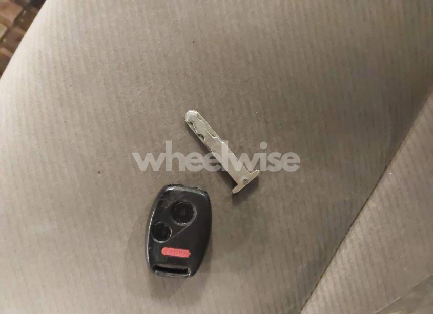 Photo 11 of 2011 Honda Civic LX (VIN 19XFA1F59BE048350)