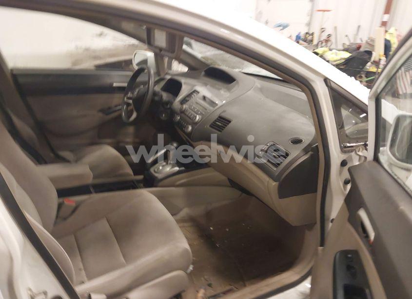 Photo 5 of 2011 Honda Civic LX (VIN 19XFA1F59BE048350)