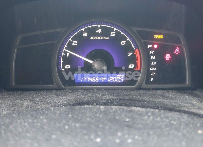 Photo 15 of 2010 Honda Civic LX (VIN 19XFA1F5XAE043009)