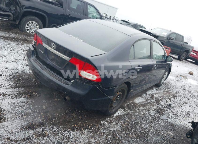 Photo 4 of 2010 Honda Civic LX (VIN 19XFA1F5XAE043009)