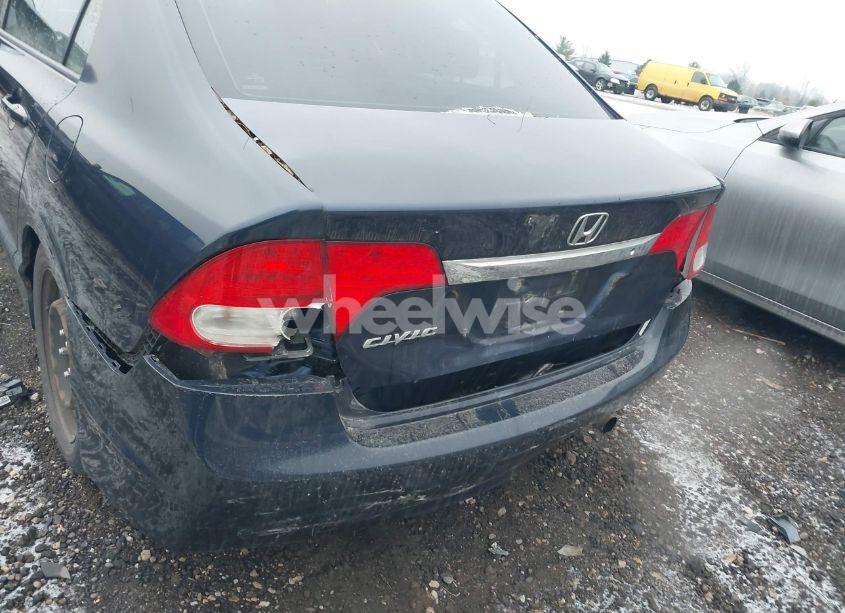 Photo 6 of 2010 Honda Civic LX (VIN 19XFA1F5XAE043009)