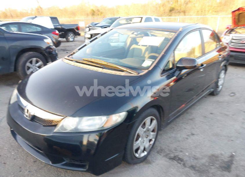Photo 2 of 2010 Honda Civic LX (VIN 19XFA1F5XAE069576)