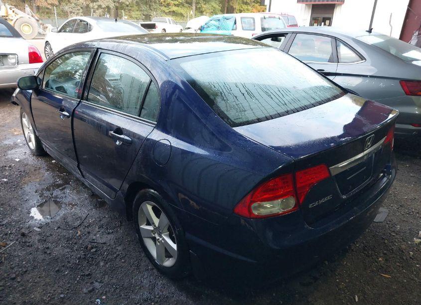 Photo 3 of 2011 Honda Civic LX (VIN 19XFA1F5XBE001344)