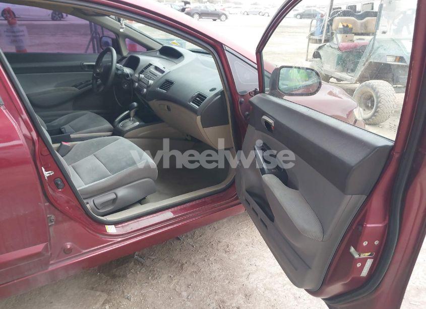 Photo 5 of 2011 Honda Civic LX (VIN 19XFA1F5XBE016166)