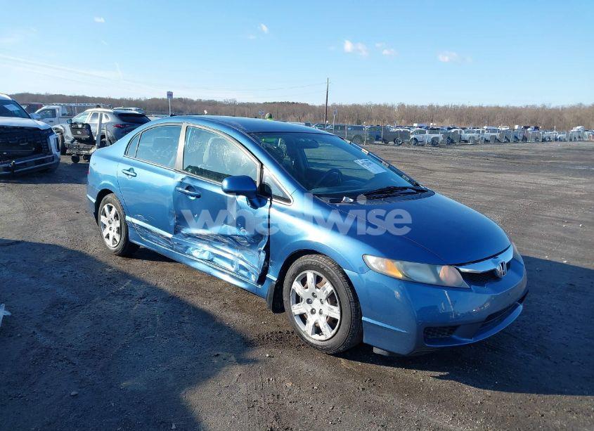 2011 Honda Civic LX (VIN 19XFA1F5XBE032402) main photo