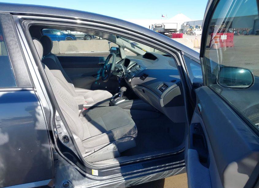 Photo 5 of 2011 Honda Civic LX (VIN 19XFA1F5XBE034876)