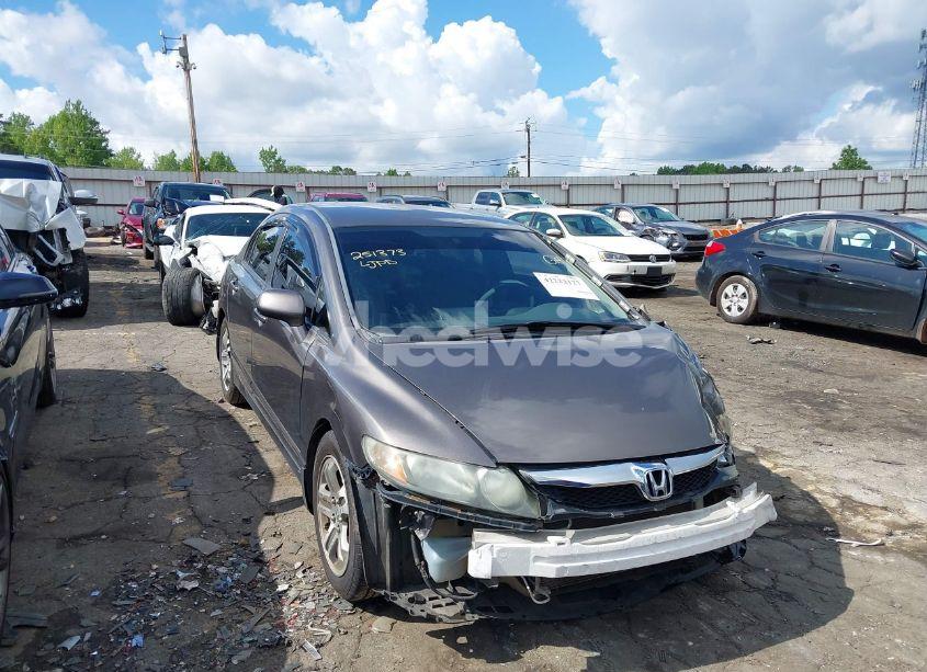 2011 Honda Civic LX (VIN 19XFA1F5XBE035459) main photo