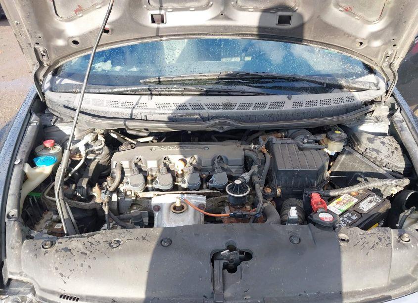 Photo 10 of 2011 Honda Civic LX (VIN 19XFA1F5XBE040273)