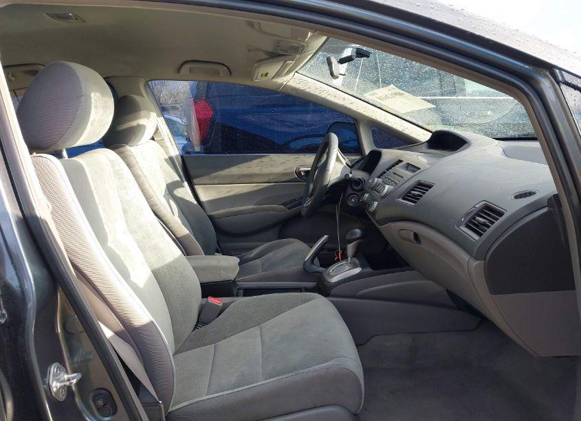 Photo 5 of 2011 Honda Civic LX (VIN 19XFA1F5XBE040273)