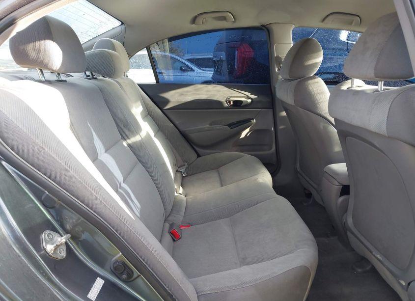 Photo 8 of 2011 Honda Civic LX (VIN 19XFA1F5XBE040273)