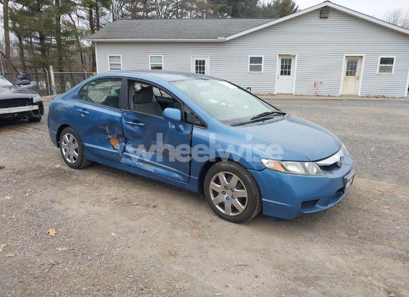 2011 Honda Civic LX (VIN 19XFA1F5XBE046901) main photo