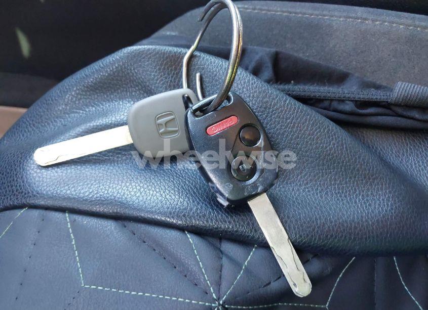 Photo 11 of 2011 Honda Civic LX-S (VIN 19XFA1F60BE028027)