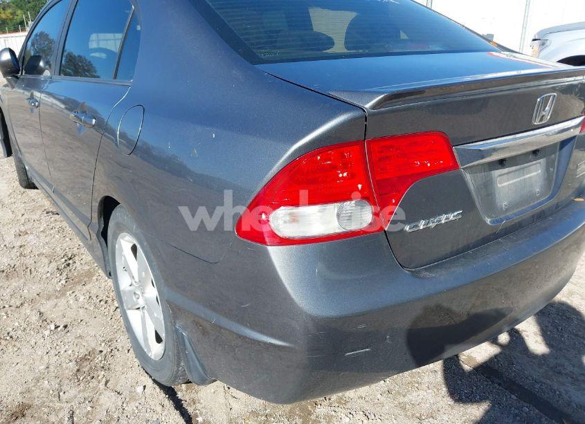 Photo 6 of 2011 Honda Civic LX-S (VIN 19XFA1F60BE028027)