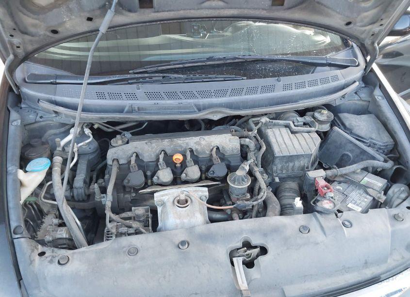 Photo 10 of 2011 Honda Civic LX-S (VIN 19XFA1F60BE042381)