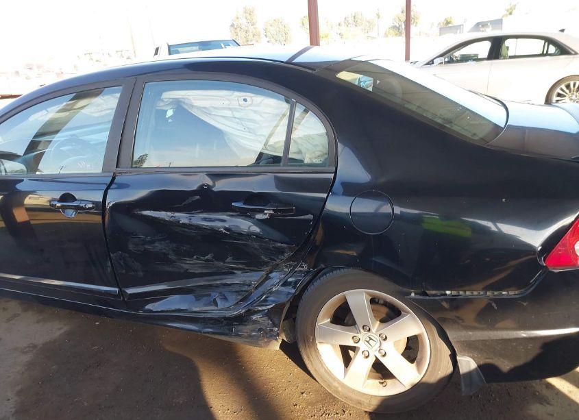 Photo 6 of 2011 Honda Civic LX-S (VIN 19XFA1F60BE042381)