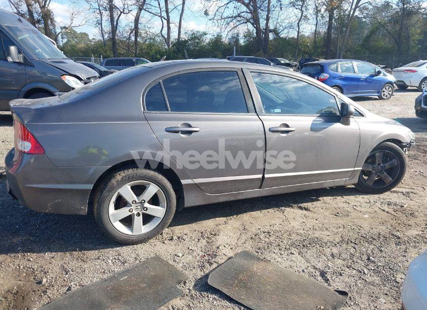 Photo 13 of 2010 Honda Civic LX-S (VIN 19XFA1F63AE082274)