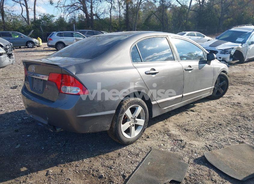 Photo 4 of 2010 Honda Civic LX-S (VIN 19XFA1F63AE082274)