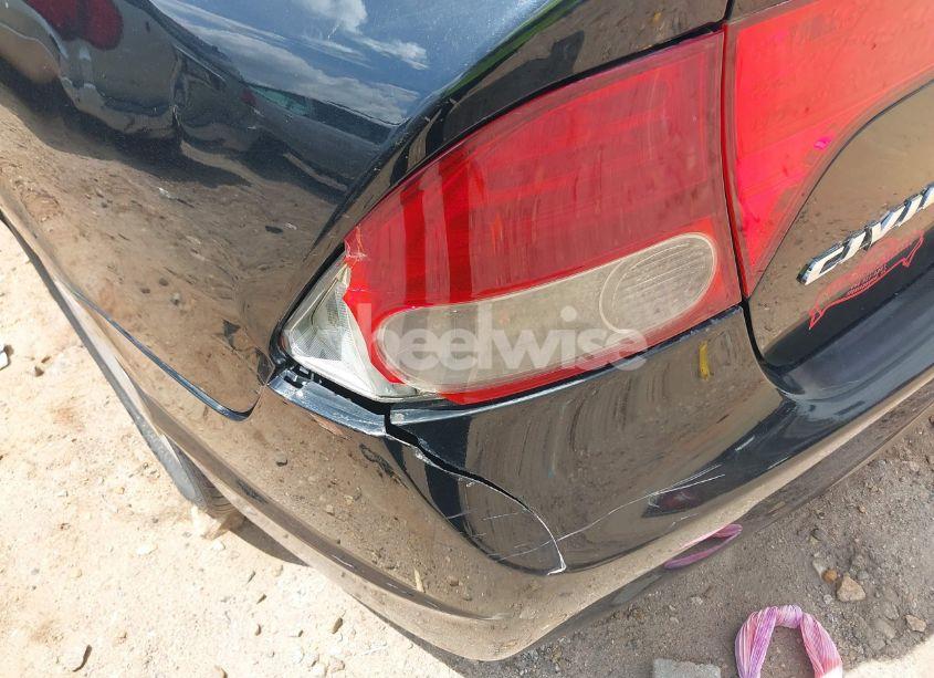 Photo 6 of 2010 Honda Civic LX-S (VIN 19XFA1F66AE047826)