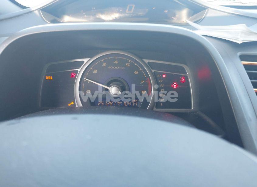 Photo 7 of 2010 Honda Civic LX-S (VIN 19XFA1F66AE047826)