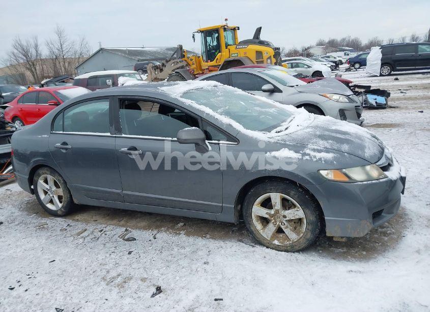 Photo 13 of 2010 Honda Civic LX-S (VIN 19XFA1F67AE073108)