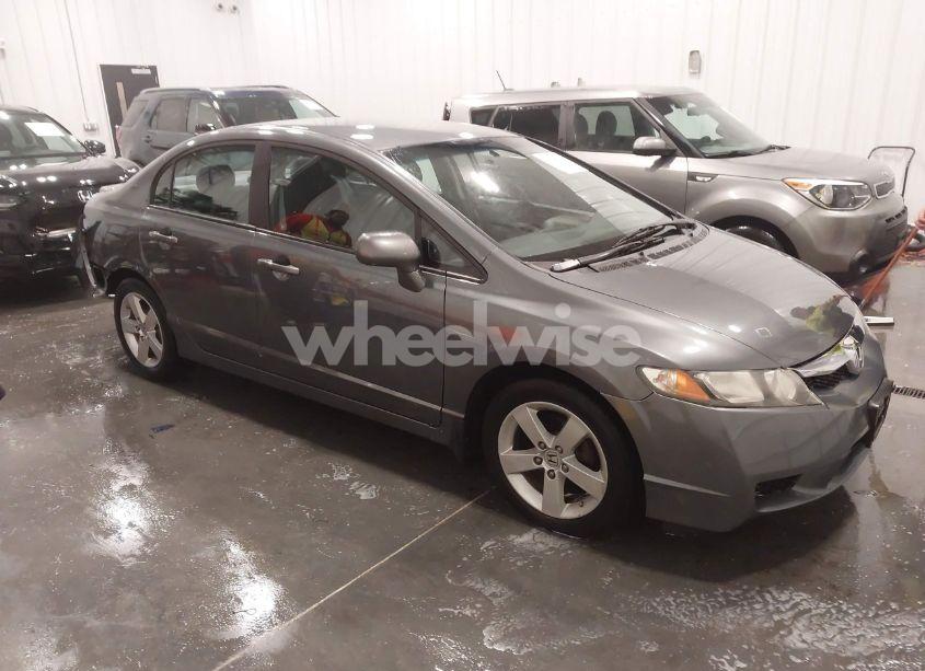 2010 Honda Civic LX-S (VIN 19XFA1F67AE080138) main photo