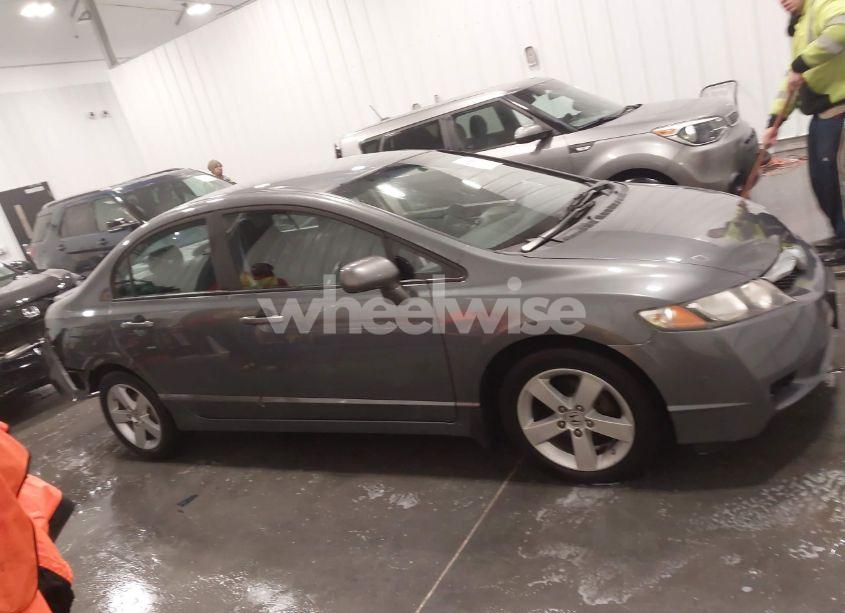 Photo 14 of 2010 Honda Civic LX-S (VIN 19XFA1F67AE080138)
