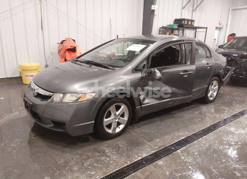 Photo 2 of 2010 Honda Civic LX-S (VIN 19XFA1F67AE080138)