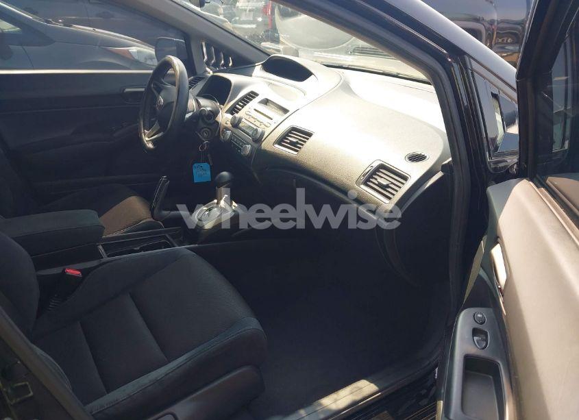 Photo 5 of 2011 Honda Civic LX-S (VIN 19XFA1F67BE002539)