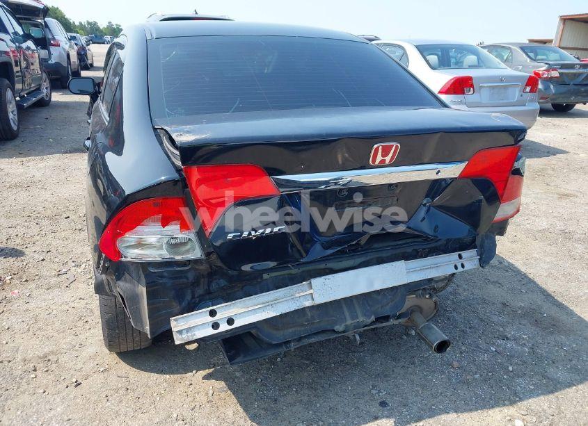 Photo 6 of 2011 Honda Civic LX-S (VIN 19XFA1F67BE002539)