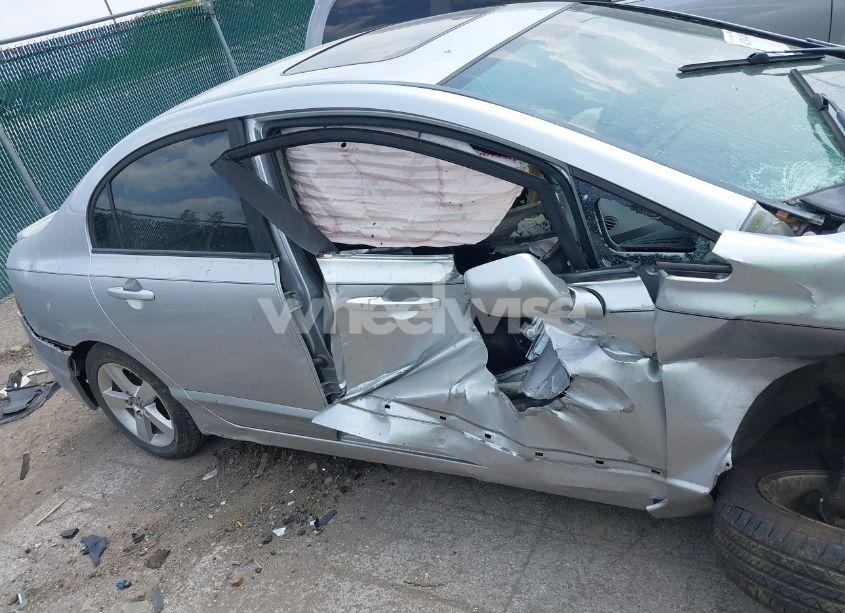 Photo 13 of 2011 Honda Civic LX-S (VIN 19XFA1F68BE009998)