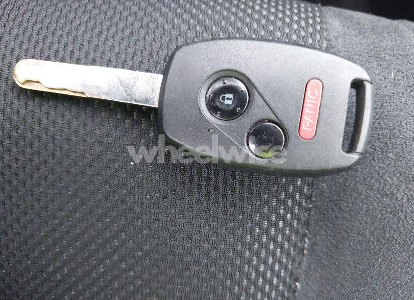 Photo 11 of 2011 Honda Civic LX-S (VIN 19XFA1F68BE015834)