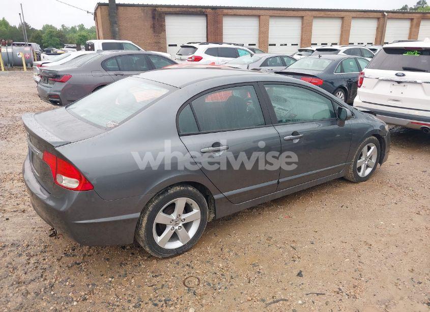 Photo 4 of 2011 Honda Civic LX-S (VIN 19XFA1F68BE015834)