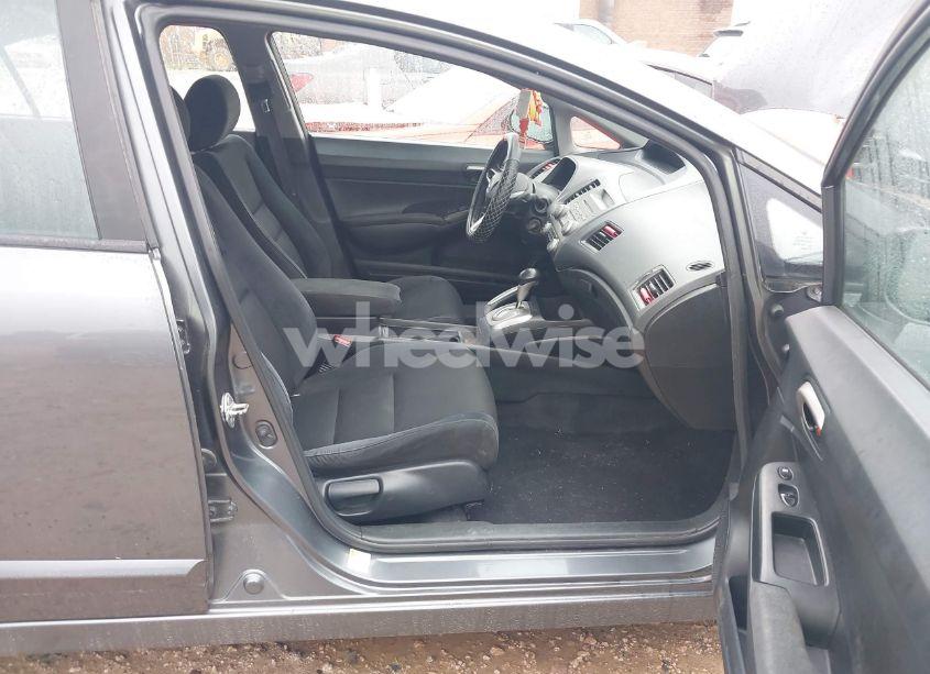 Photo 5 of 2011 Honda Civic LX-S (VIN 19XFA1F68BE015834)