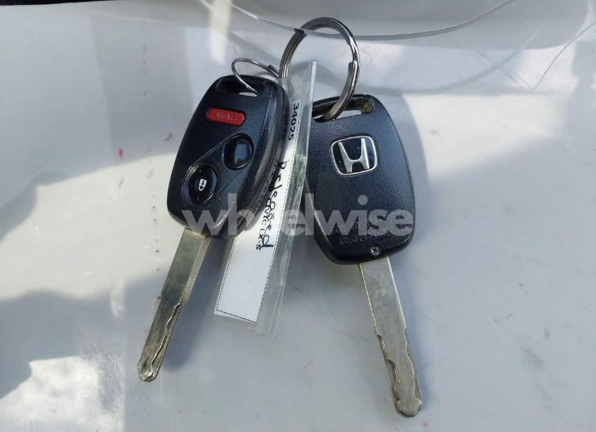 Photo 11 of 2010 Honda Civic LX-S (VIN 19XFA1F69AE047884)