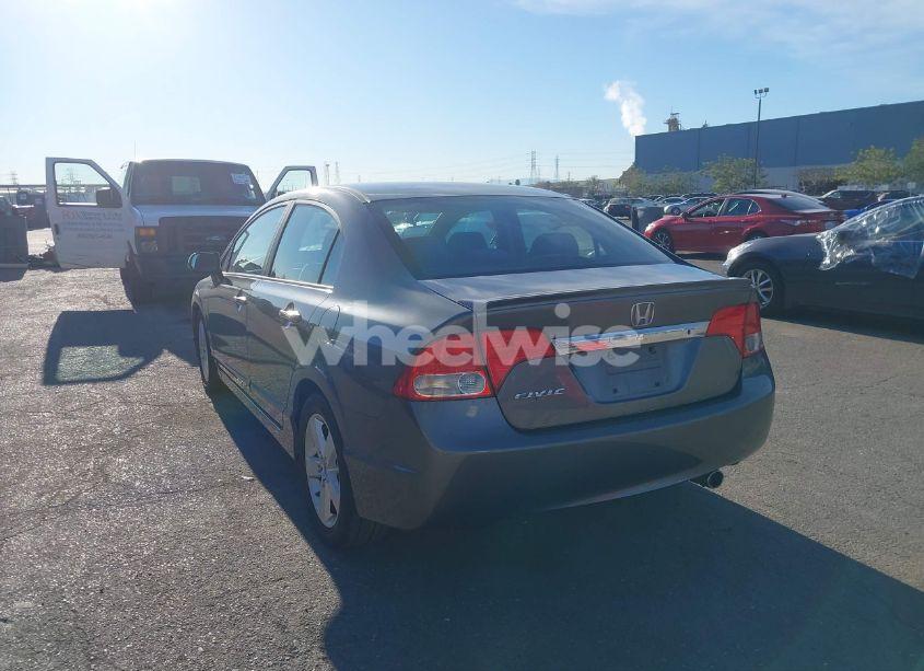 Photo 3 of 2011 Honda Civic LX-S (VIN 19XFA1F6XBE043683)