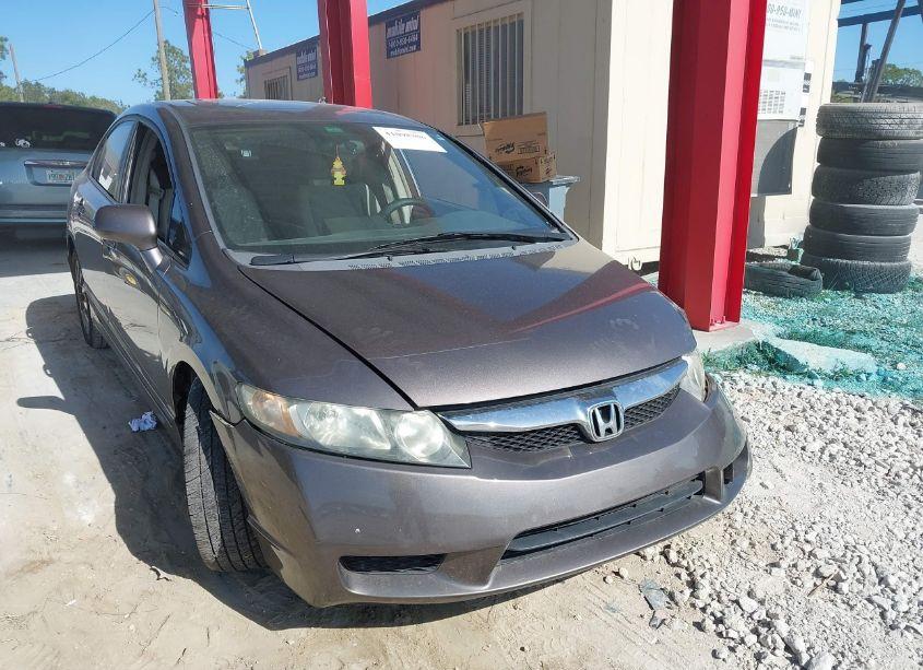 2010 Honda Civic EX (VIN 19XFA1F80AE024057) main photo