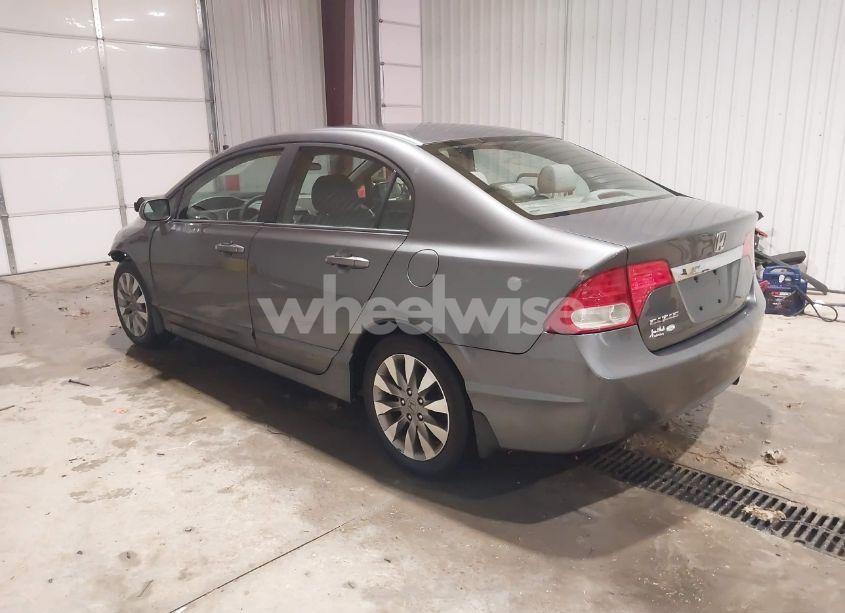 Photo 3 of 2010 Honda Civic EX (VIN 19XFA1F81AE024987)