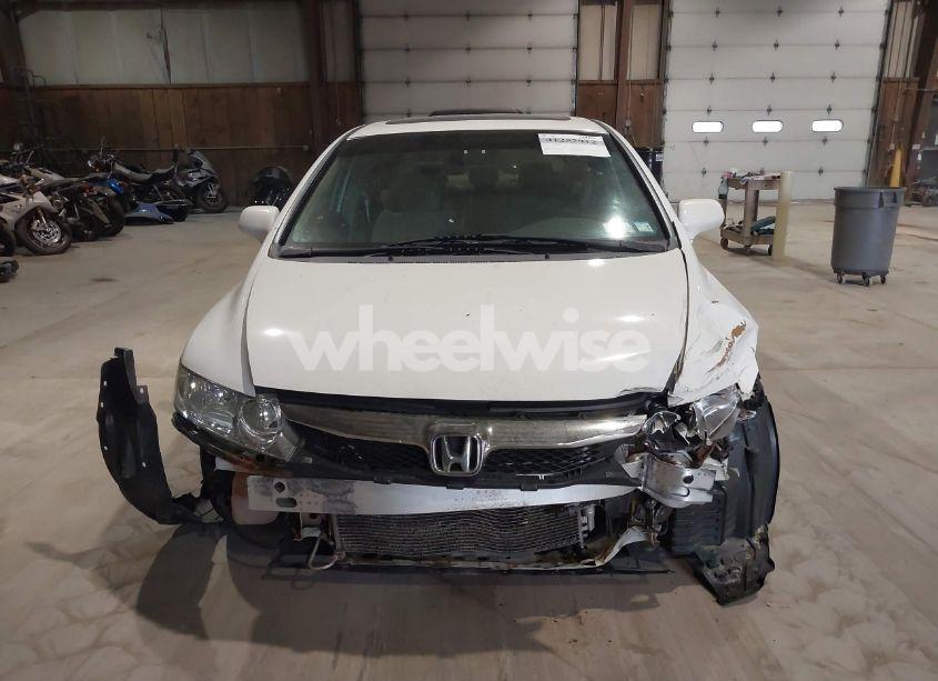 Photo 13 of 2010 Honda Civic EX (VIN 19XFA1F81AE047511)
