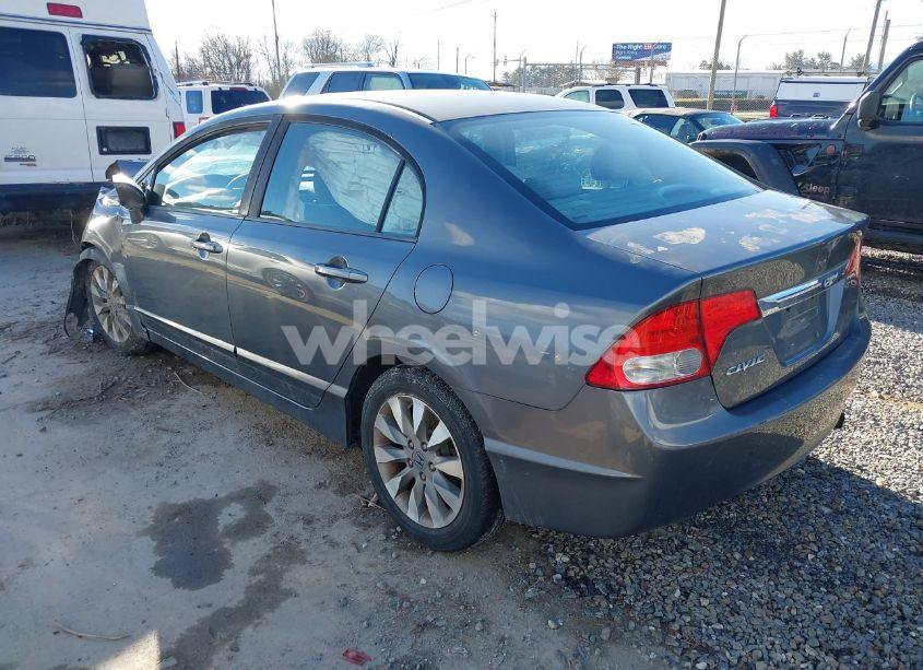 Photo 3 of 2010 Honda Civic EX (VIN 19XFA1F81AE058797)