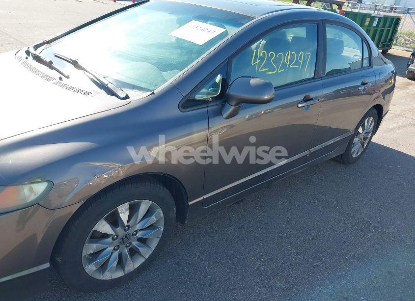 Photo 6 of 2010 Honda Civic EX (VIN 19XFA1F83AE002702)