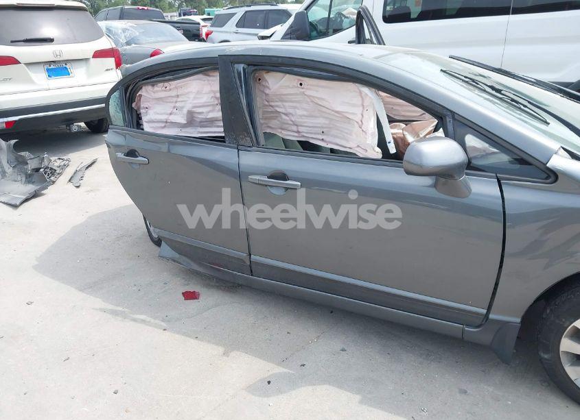 Photo 13 of 2010 Honda Civic EX (VIN 19XFA1F83AE024750)