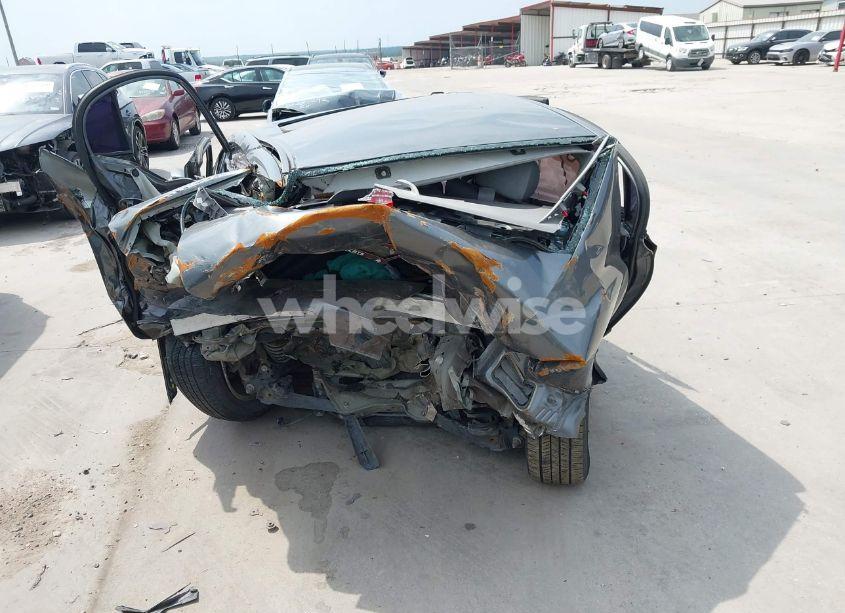 Photo 16 of 2010 Honda Civic EX (VIN 19XFA1F83AE024750)