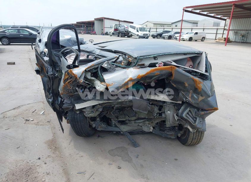 Photo 3 of 2010 Honda Civic EX (VIN 19XFA1F83AE024750)