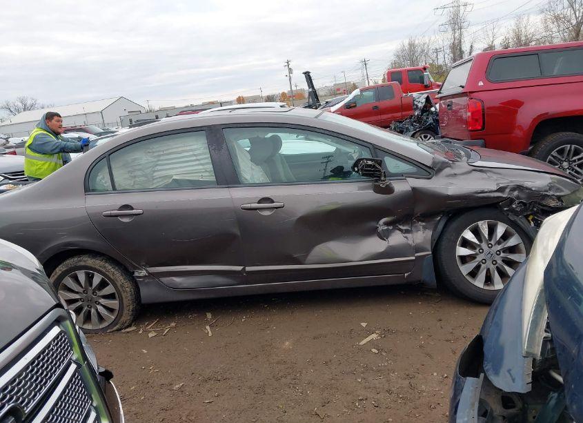 Photo 13 of 2011 Honda Civic EX (VIN 19XFA1F84BE001155)