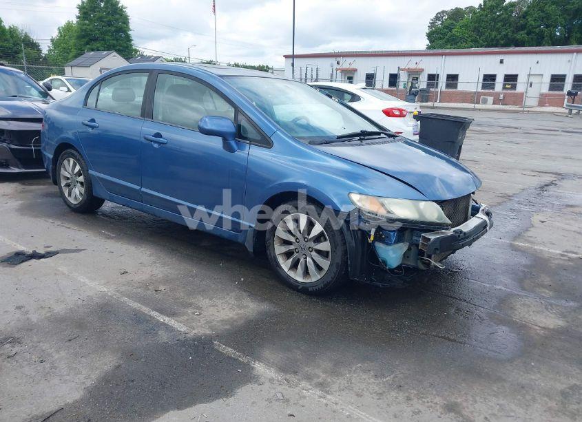 2010 Honda Civic EX (VIN 19XFA1F85AE030369) main photo