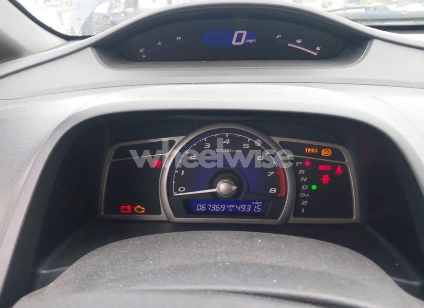 Photo 7 of 2010 Honda Civic EX (VIN 19XFA1F87AE081811)